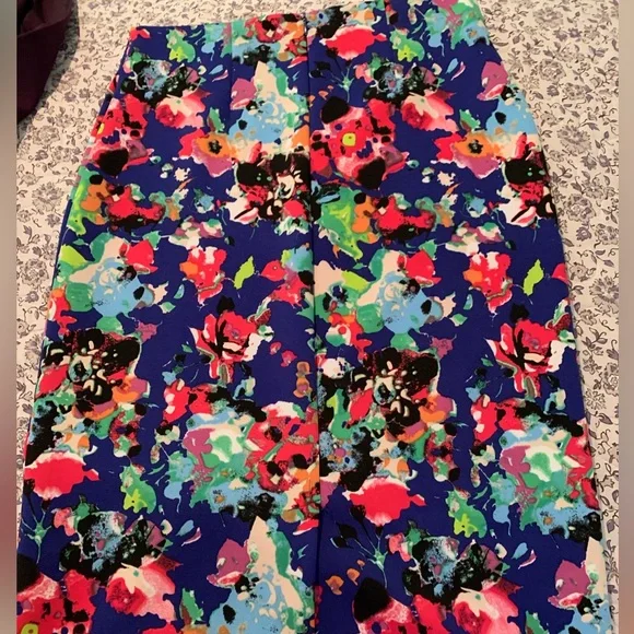 🦋Nicole by Nicole Miller pencil skirt stretchy floral multicolored size small - Picture 8 of 8